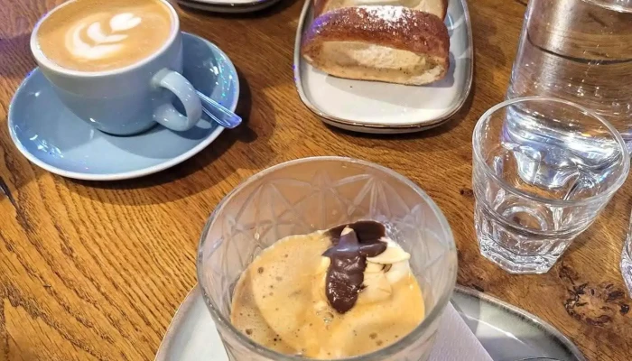 Checoffee Croissant - Cafetería