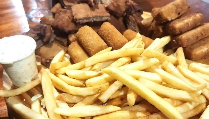 Chin Chin:  Papas Fritas - Bar de tapas