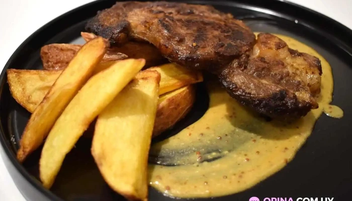 Chivas Resto:  Papas Fritas