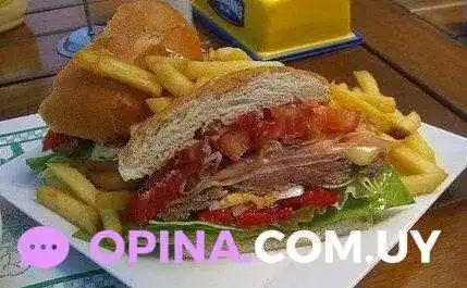 Chiveteria Lara:  Comida Y Bebida - Restaurante