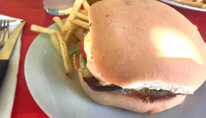 Chivi Rey:  Papas Fritas - Restaurante de comida rápida