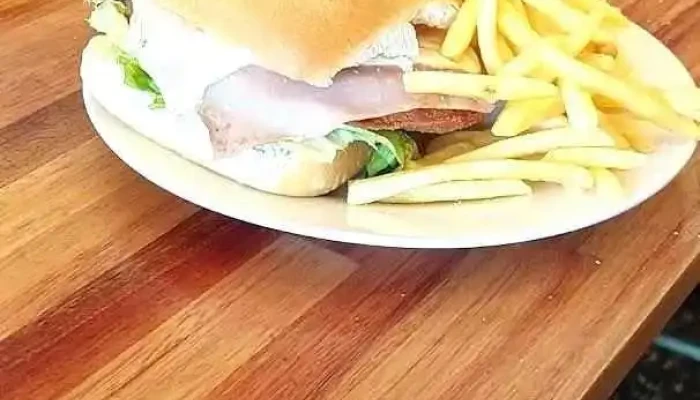 Chivi Rey:  Sandwich De Pollo - Restaurante de comida rápida