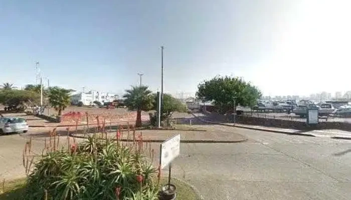 Chivipizza Puerto De Punta Del Este:  Street View Y 360