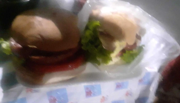 Chori Aparicio:  Hamburguesa - Restaurante de comida rápida