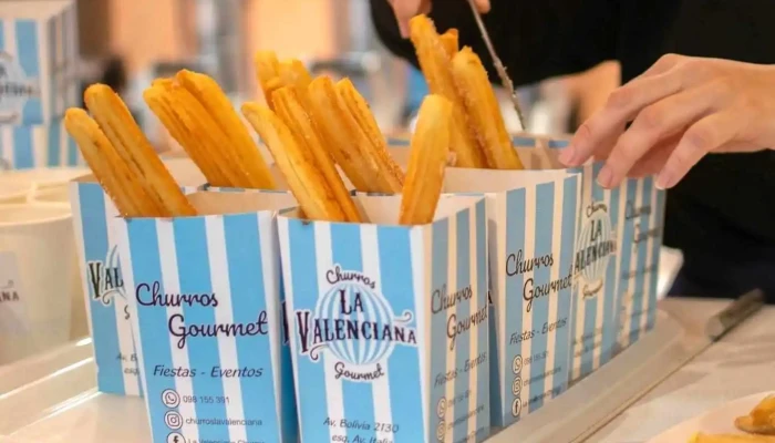 Churros La Valenciana El Pinar:  Comidas Y Bebidas - Cafetería