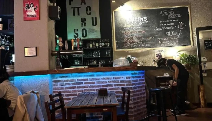 Ciudadela Bar:  Ambiente