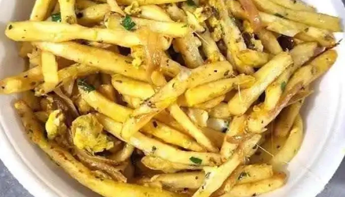 Clau Rotiseria:  Papas Fritas