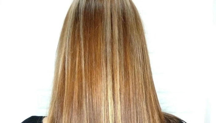 Claudia Gutierrez Estilista Unisex -  Descuentos - Las Toscas