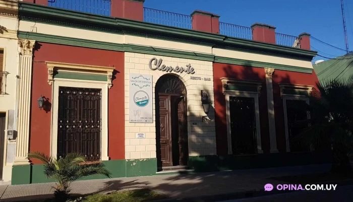 Clemente Resto Bar:  Todas - Restaurante