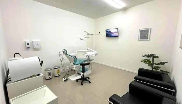 Clínica Dental ( Dentista Maldonado )Dra Claudia González - Maldonado