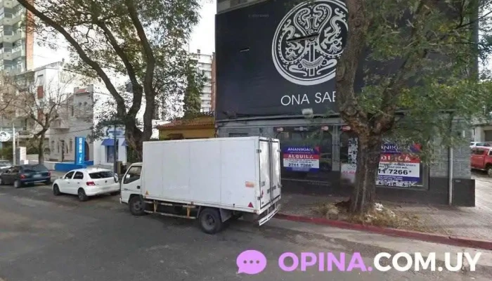 Clínicas Doctores Leborgne - 11300 Montevideo