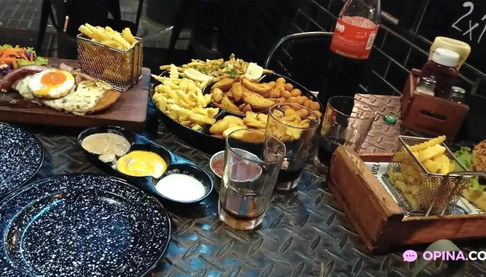 Club De La Papa Frita:  Picada - Restaurante de comida rápida