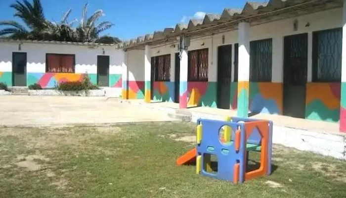 Colegio Integral de Empalme Olmos - Empalme Olmos