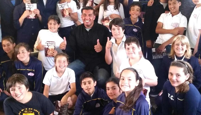 Colegio Joaquin Torres Garcia -  Donde - Piriápolis