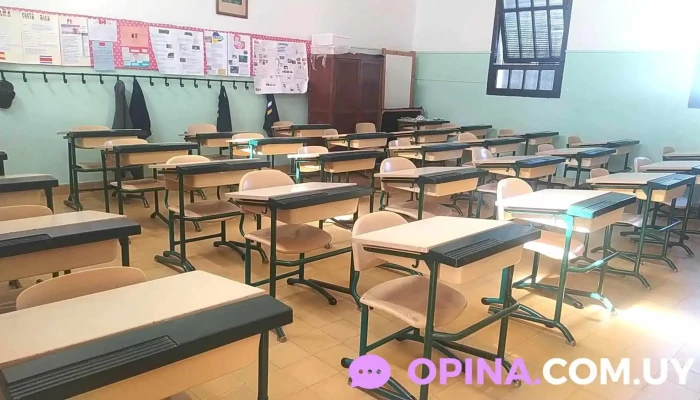 Colegio Virgen Del Carmen Del Santander Aula - Maldonado