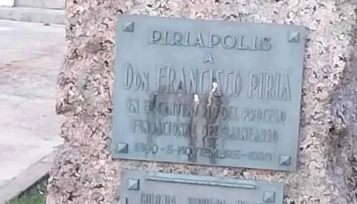 Colonia Escolar Ndeg 85 Emilio Oribe Ex Gran Hotel Piria Videos - Piriápolis