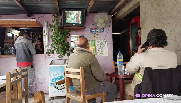 Comedor Lo De Monica:  Nueva Palmira