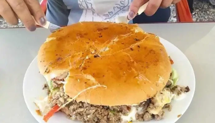 Comipaso El Bauru Gigante Hamburguesa