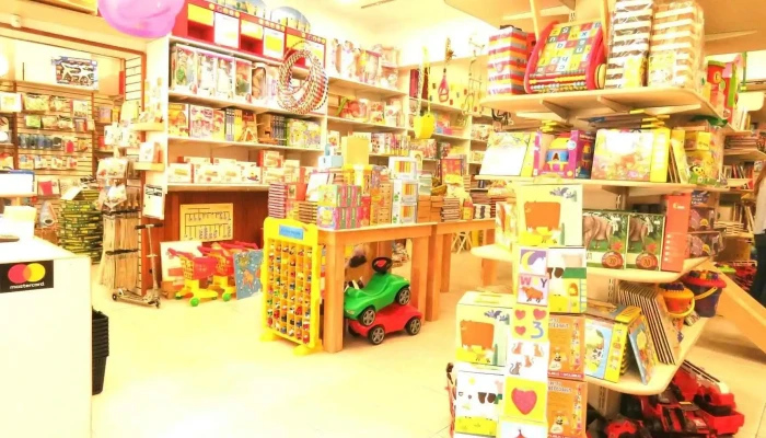 Compinches Libros Juguetes Y Mas Ubicacion - Montevideo