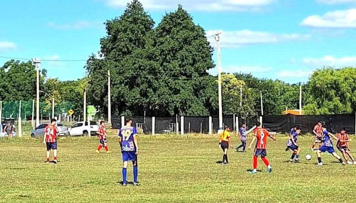 Complejo El Abrojal -    Club Social Y Deportivo La Lanera Futbol - Durazno