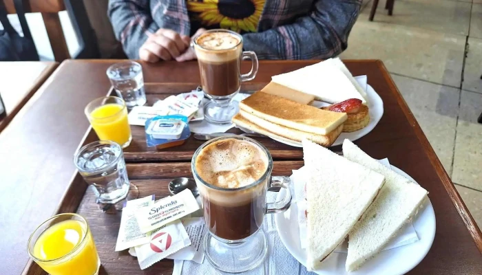 Confiteria Irisarri Jugo - Pastelería francesa