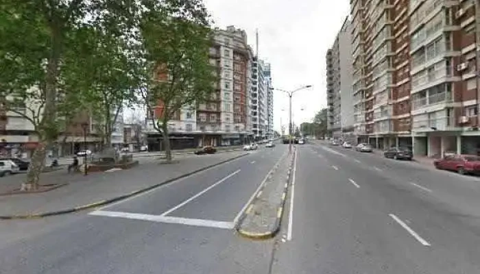 Consultorio De Reddentis 77 Ubicacion - Montevideo