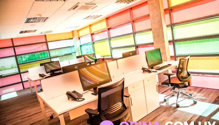 Credito De La Casasin Atencion Al Publico Interior - Montevideo