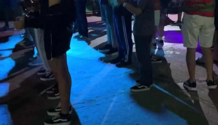 Cuadra De Ensayo De Escuela De Samba Barrio Rampla -  Videos - Artigas