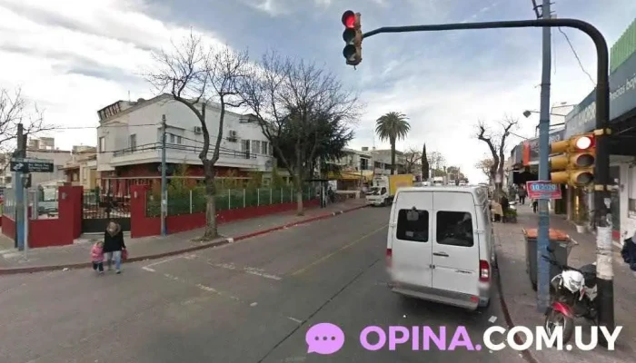 Diamantis Barber - 11400 Montevideo