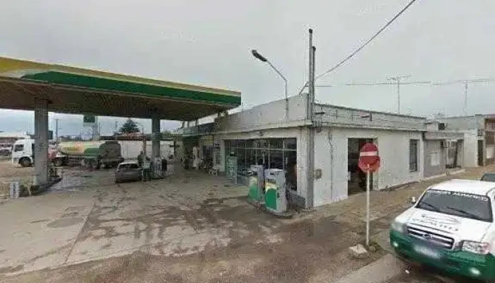 Disa:  Street View Y 360 - Gasolinera