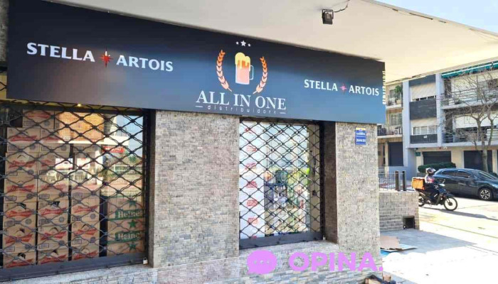 Distribuidora All in One Pocitos - Blvr. Juan Benito Blanco Esquina