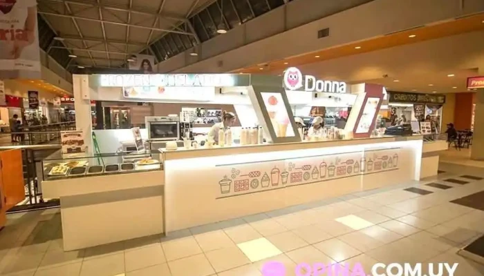 Donna Frozen Yogurt:  Ambiente