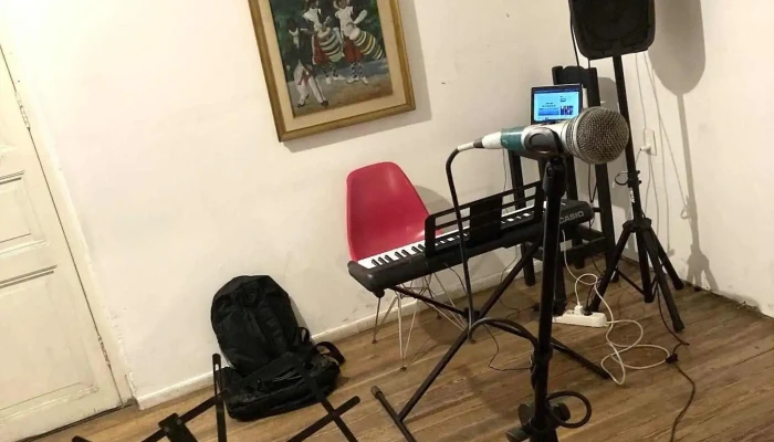 Eam Escuela De Artes De La Musica Del Propietario - Pando