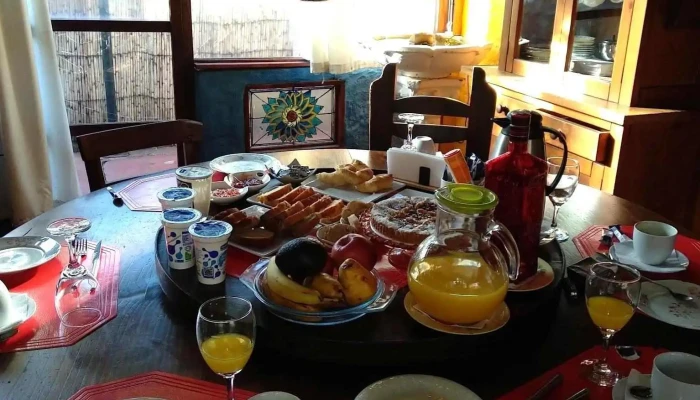 El Bambu Comida Y Bebida - Bed & Breakfast