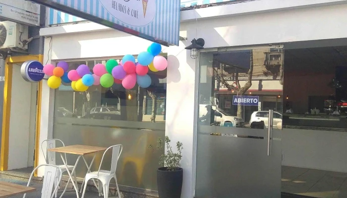 El Cali Heladeria Y Cafeteria Comentario 1 - Cafetería