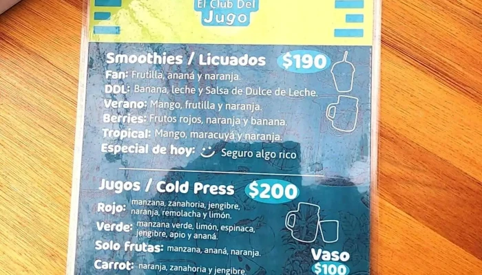 El Club Del Jugo:  Menu - Bar