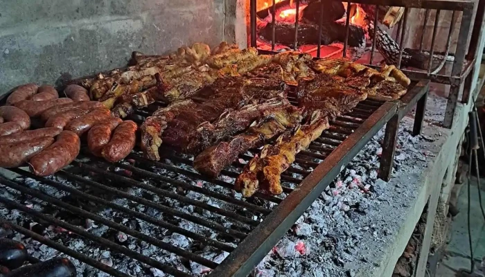 El Jardin De Los Pirez Comidas Y Bebidas