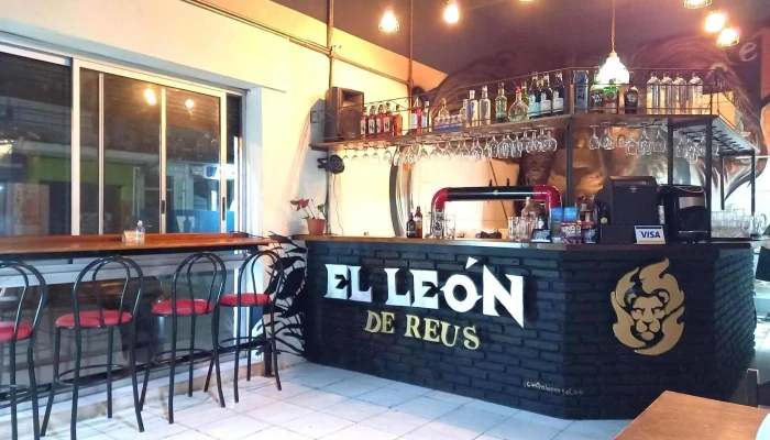 El Leon De Reus:  Ambiente - Bar