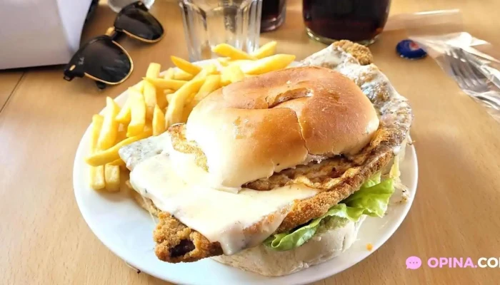 El Milagro -  Sandwich De Pollo - Restaurante