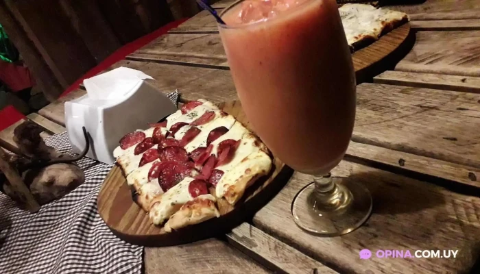 El Reencuentro Resto Pub:  Jugo