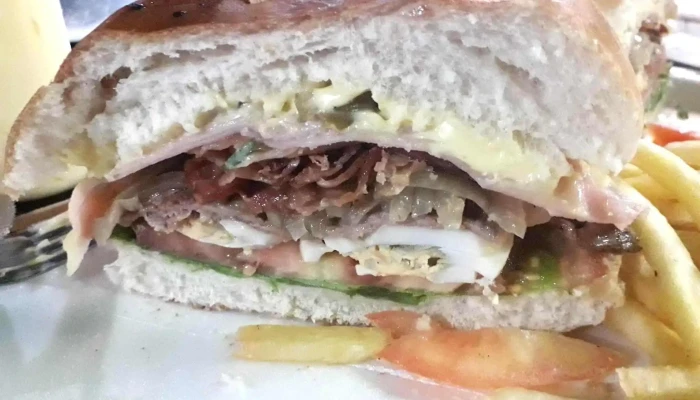 El Rey Del Chivito:  Comida Reconfortante - Restaurante de comida rápida