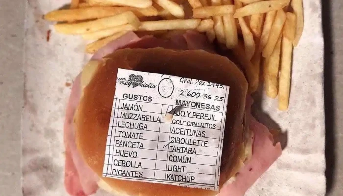 El Rey Del Chivito:  Papas Fritas - Restaurante de comida rápida