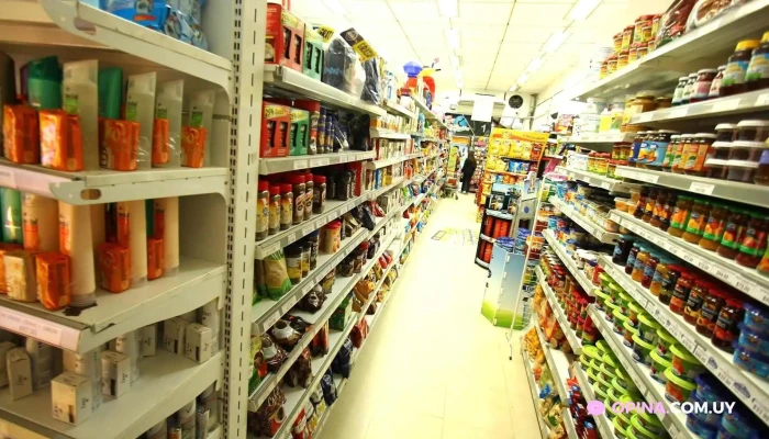 El Vasco:  Interior - Supermercado