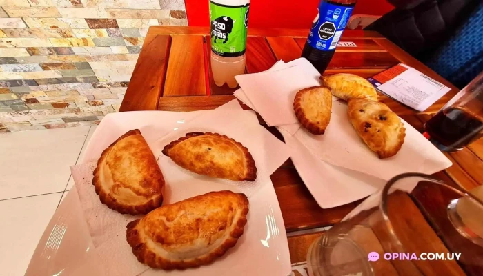 Empanadas Don Pedro Malvin Comidas Y Bebidas - Restaurante de comida rápida