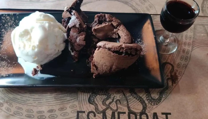 Es Mercat:  Brownie - Marisquería