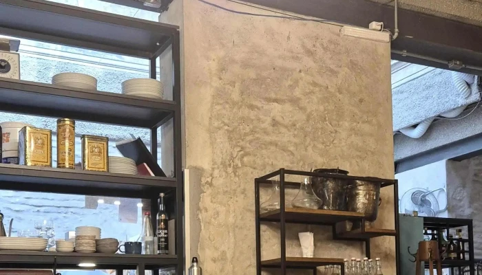 Escondite -  Comentario 2 - Montevideo