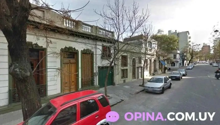 Escribana Natalia Oromí Céspedes - 11800 Montevideo
