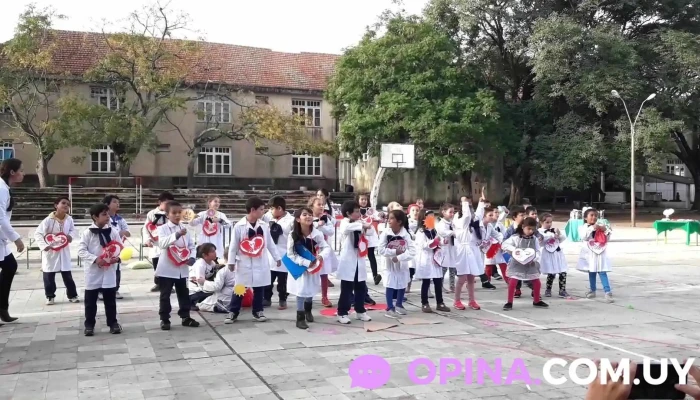 Escuela 1 -  Edificio - Rivera