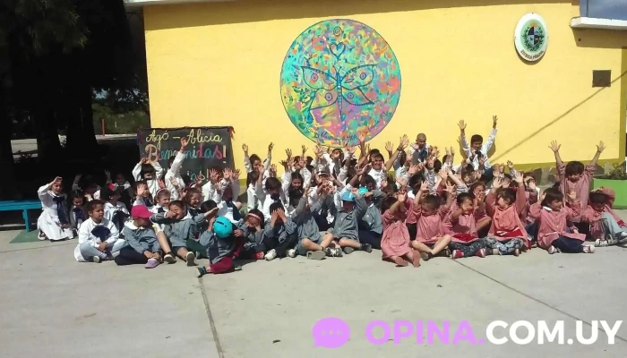 Escuela 104 Ana Monterroso Lavalleja - Bücken