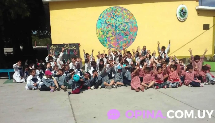 Escuela 104 Ana Monterroso Lavalleja -  Catalogo - Bücken